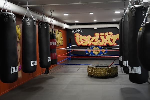 Exterior or interior of Boxing gym itis ( Iskjät)