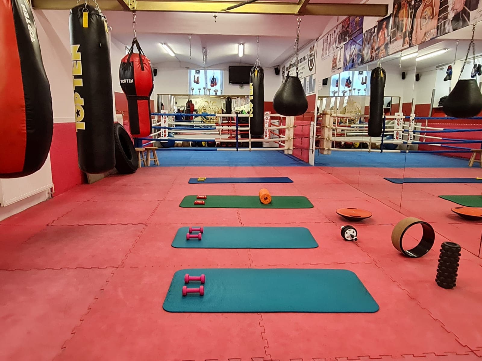 Exterior or interior of Ring Frei Gym