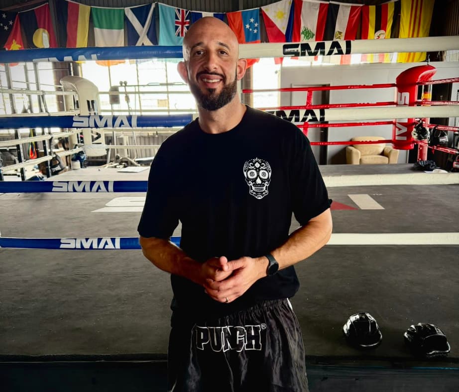 Exterior or interior of El Barrio Boxing and Fitness