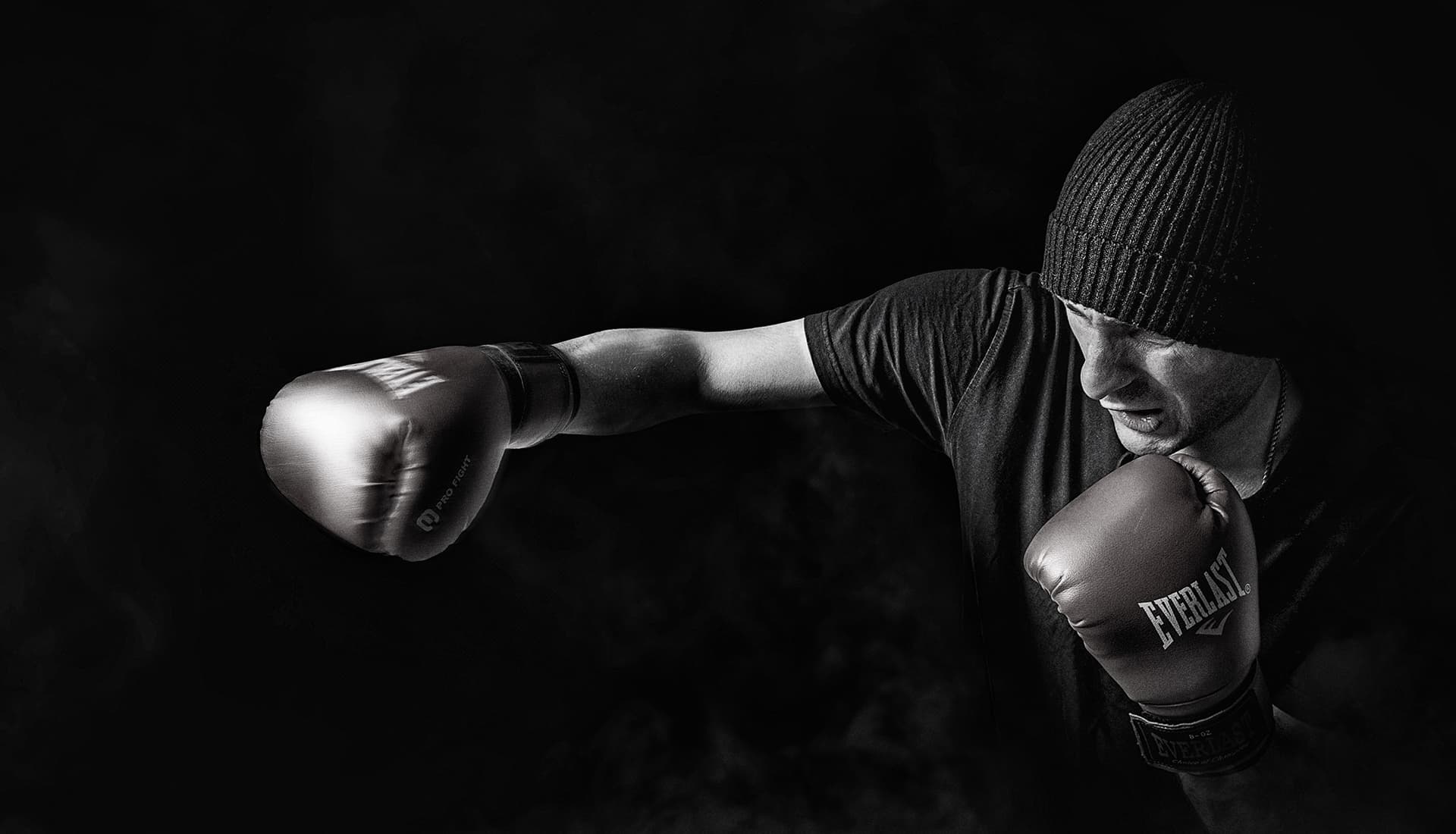 Exterior or interior of Titans Muay Thai Kickbox